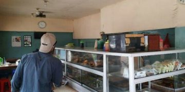 Tak Bayar Makan Dua Tahun, Mandor Masjid Sheikh Zayed Hutang Ratusan Juta di Warung