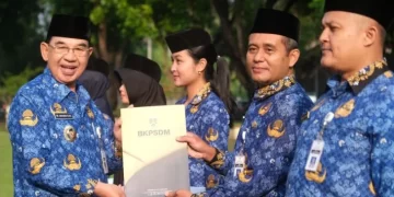 Terima SK Kenaikan Pangkat, Ratusan PNS di Magelang Diharapkan Lebih Berintegritas