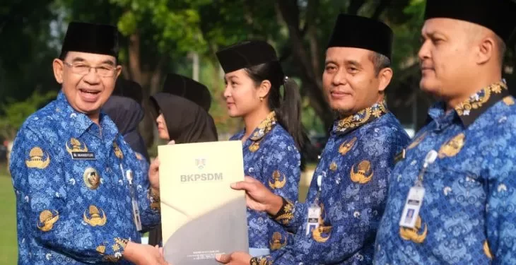 Terima SK Kenaikan Pangkat, Ratusan PNS di Magelang Diharapkan Lebih Berintegritas