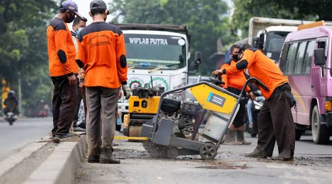 Pemprov Jateng Tangani 3.782 Aduan Jalan Rusak