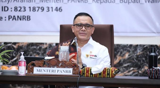 Buat KTP dan SKCK Bisa dari Ponsel, MenPANRB Siapkan Digitalisasi Data Penduduk