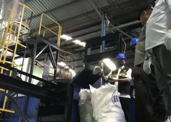 Ribuan Koli Pakaian Bekas Impor Dimusnahkan, Nilainya Capai Rp 17 Miliar