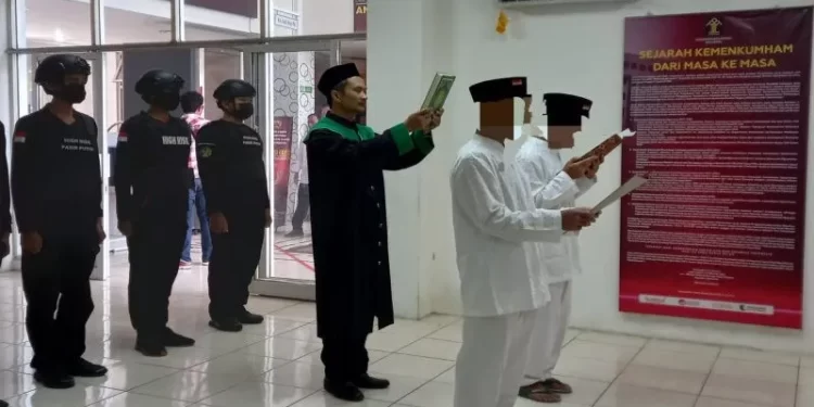 Dua Napiter Lapas Pasir Putih Nusakambangan Ikrarkan Janji Setia NKR