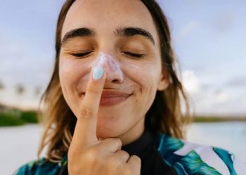 Tips Gunakan Sunscreen Saat Terjadi Gelombang Panas