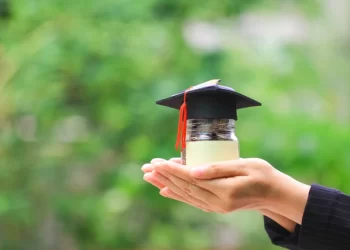 Syarat Pendaftaran dan Keuntungan Beasiswa BUD IPB University