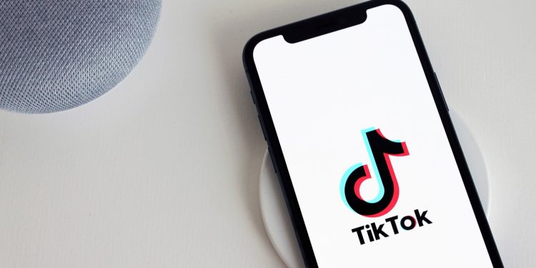 Aturan Terbaru Pelarangan TikTok Shop Cs untuk Berdagang