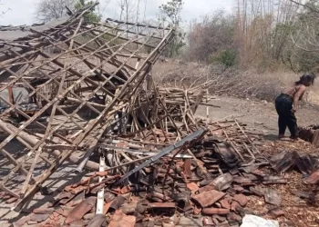 Diterjang Angin Puting Beliung, Belasan Rumah di Situbondo Jawa Timur Porak-Poranda