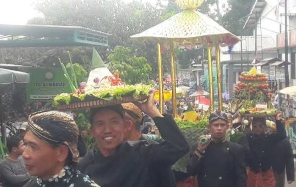 Grebeg Maulud di Kaloran Temanggung, 1.000 Tumpeng Ramaikan Kirab