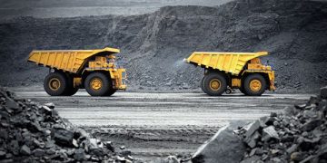 Transisi Energi Baru Terbarukan Ancam PHK Besar-besaran RI?