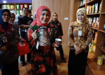 Dekranasda Jateng Kini Dilengkapi Galeri Halal