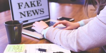 Platform dengan Sebaran Hoaks Terbanyak Jelang Pemilu 2024