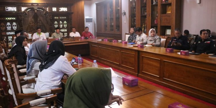 Pemerintah segera Realisasikan Penutupan Tambak Udang Karimunjawa