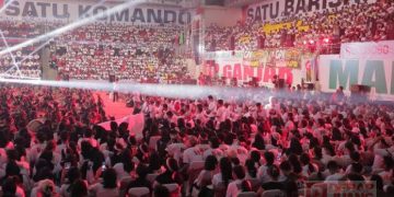 Hadiri Rapat Tim Pemenangan Daerah Ganjar-Mahfud di Semarang, Ganjar Tegaskan Jateng Masih ‘Kandang Banteng’