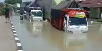 Sungai Wulan Jebol, Jalur Pantura Demak-Kudus Lumpuh