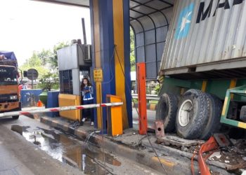 Kecelakaan Beruntun di Gerbang Tol Halim, Diduga Akibat Truk Ugal-ugalan
