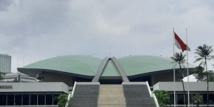 Transaksi Capai Rp 25 M, PPATK Ungkap 1.000 Anggota DPR-DPRD Terlibat Judi Online