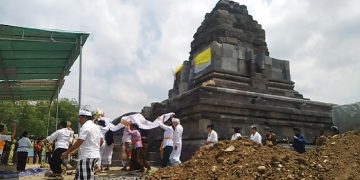 Ritual Taksu Bali Candi Lumbung di Magelang
