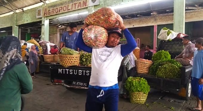 Komoditas Sayur di Pasar Agrobisnis Sewukan Berjalan Fluktuatif