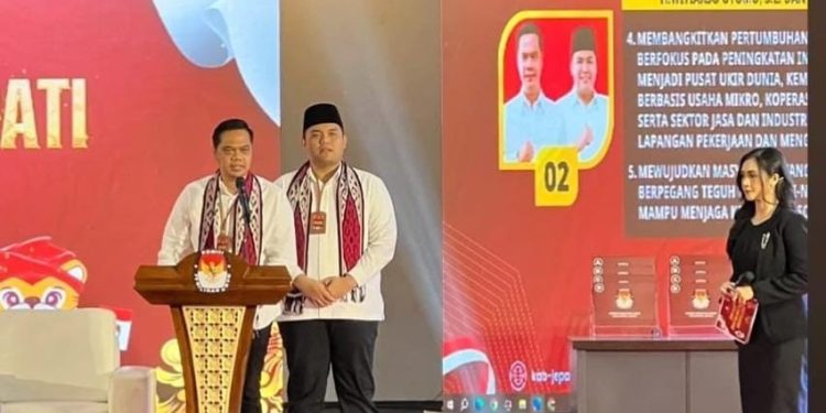 Debat Pilkada Jepara; Paslon Mawar Prioritaskan Digitalisasi dan Pelatihan Bisnis untuk UMKM Lokal