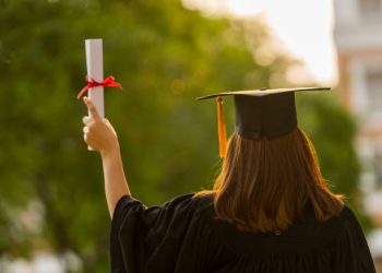 Jurusan Kuliah dengan Peluang Kerja dan Gaji Tertinggi