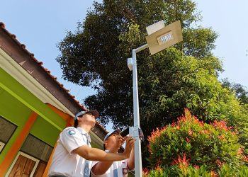 Manfaatkan Energi Ramah Lingkungan, Pelajar di Batang Berhasil Rakit Lampu Tenaga Surya