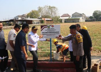 Tegakkan Wajib Pajak, Pemkab Jepara Pasang Plang di Aset Penunggak Pajak