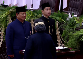 Foto Resmi dan Isi Sumpah Jabatan Presiden Prabowo dan Wapres Gibran