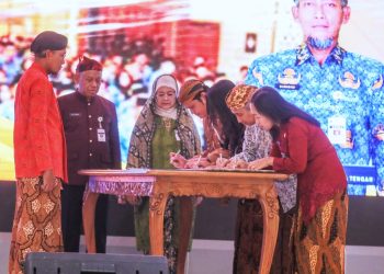 262 Pejabat Fungsional Jateng Dilantik, Sekda Ingatkan Jangan Jadi Anti Kritik