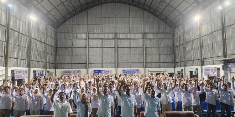 Ribuan Relawan Sobat Tunjung Solid Menangkan Luthfi-Yasin dan Yoyok-Joss di Pilkada 2024