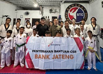 Sudarsono Salurkan Hibah ke Dojang Taekwondo Sahabat untuk Siapkan Generasi Unggul