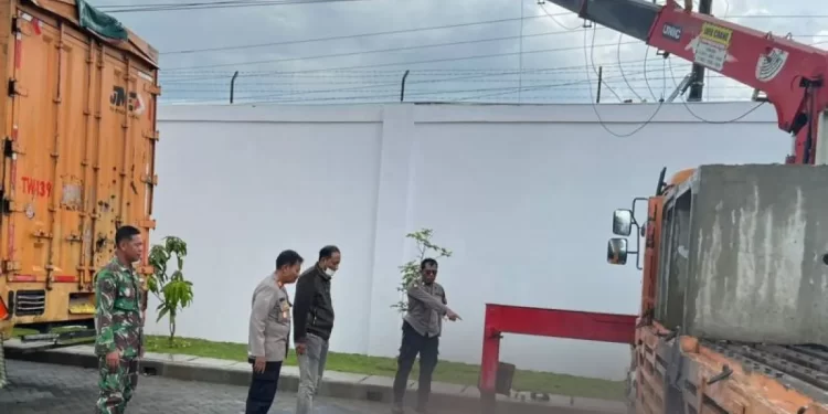 Tersengat Listrik, Dua Petugas Drainase di Kudus Meninggal Dunia