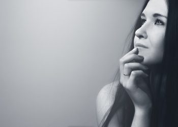 Kebiasaan Remeh yang Bikin Kulit Terlihat Lebih Tua