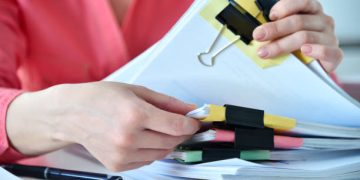 Kemendikdasmen Berencana Kurangi Beban Administratif Guru