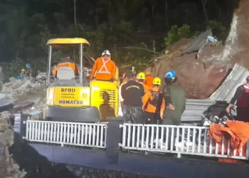 Tanah Longsor Timbun Satu Keluarga di Bruno Purworejo, Tiga Orang Ditemukan Meninggal
