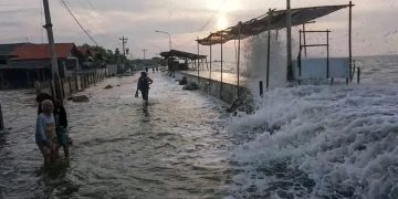 BMKG Ingatkan Kewaspadaan Banjir Rob Pesisir Utara Jawa Tengah di Momen Tahun Baru