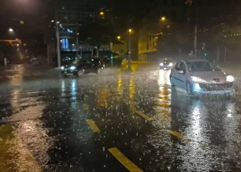 Cek Cuaca! Wilayah Ini Diprediksi Hujan Lebat Jelang Tahun Baru 2025