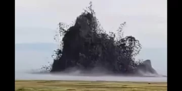 Semburan Lumpur Capai 20 Meter, Kawah Kesongo Blora juga Keluarkan Bau Belerang