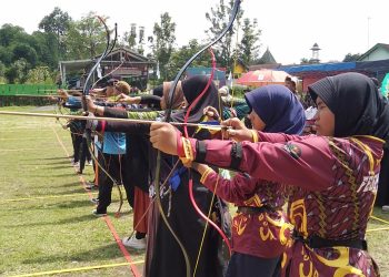 Jaring Bibit Baru, Lomba Panahan Tradisional di Magelang Diikuti Ratusan Atlet