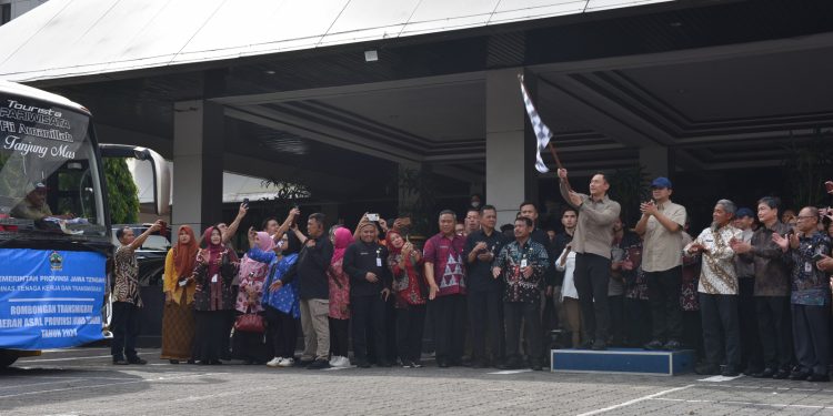 52 KK Dilepas untuk Program Transmigrasi, Disebar ke Kalimantan dan Sulawesi