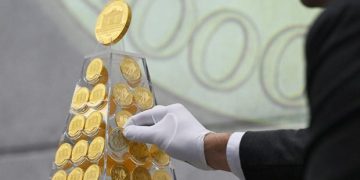 Terbuat dari 2.024 Keping Emas Asli, Ini Penampakan Pohon Natal Termahal di Dunia