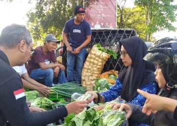 Ramai Diserbu Warga, Aksi Jual Cabai Harga Petani di Magelang Mulai Stabilkan Harga