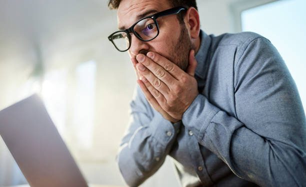Ketahuan Pura-pura Kerja Pakai Keyboard Palsu, Puluhan Karyawan Bank Dipecat