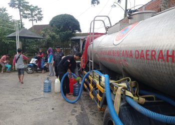 Akibat Longsor, Ratusan Warga di Grabag Magelang Terkendala Air Bersih