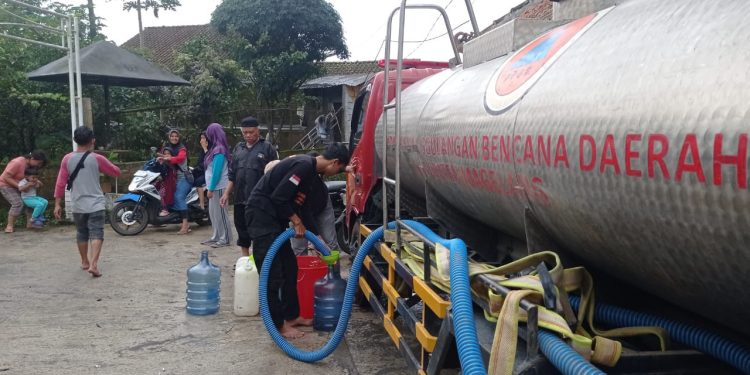 Akibat Longsor, Ratusan Warga di Grabag Magelang Terkendala Air Bersih