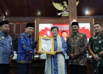 Jadi Penggagas Ratu Kalinyamat sebagai Pahlawan Nasional, Lestari Moerdijat Dapat Penghargaan dari Pemkab Jepara