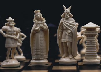 Efek Halo: Alasan Banyak Orang ‘Sukses’ Didominasi yang Bertampang Cantik & Ganteng