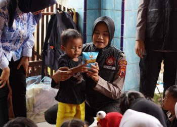 Polres Batang Buka Layanan Konsultasi Bantu Warga yang Trauma Pascabencana Tanah Longsor