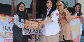 Peduli Sesama, Satria Gerindra Jateng Bagikan Sembako di Momen HUT ke-17