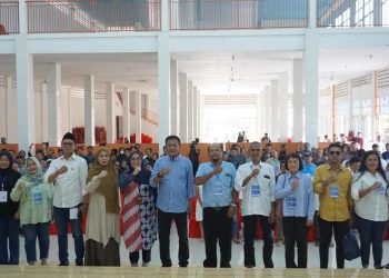 Komisi IX DPR dan BGN Sosialisasikan Program Makan Bergizi Gratis di Karawang