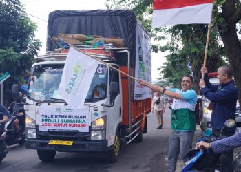 Lazis Jateng Berangkatkan Truk Kemanusiaan dan Kirim Bantuan untuk Korban Bencana Sumatra